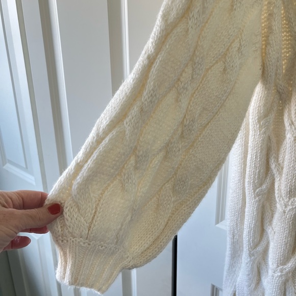 H&M cable knit sweater dress - Picture 4 of 7